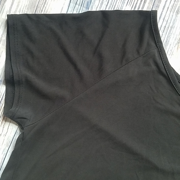 THE MOON Black Top - Picture 4 of 8